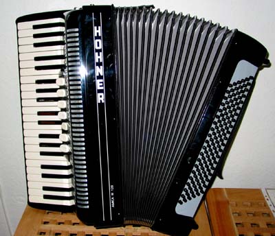Hohner Amica III 120